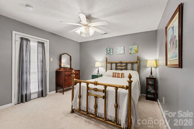 140 Eastwood Drive, Statesville, NC 28625