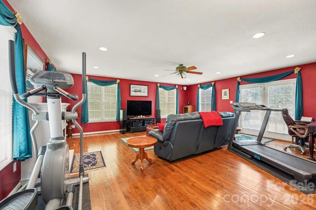 140 Eastwood Drive, Statesville, NC 28625