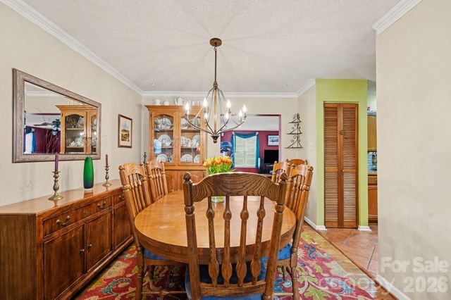 140 Eastwood Drive, Statesville, NC 28625
