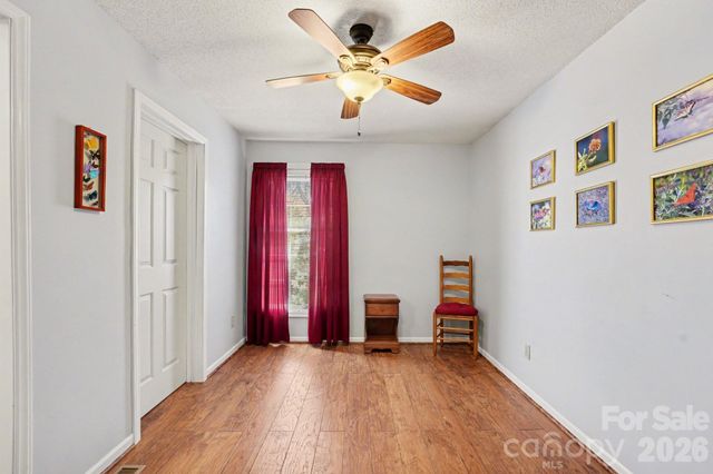 140 Eastwood Drive, Statesville, NC 28625