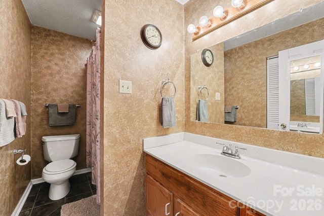 140 Eastwood Drive, Statesville, NC 28625
