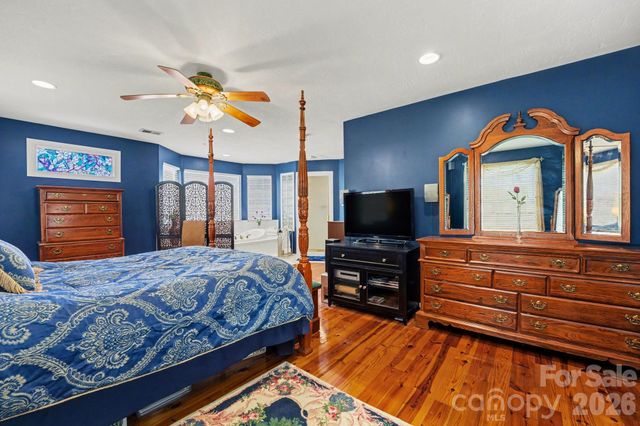140 Eastwood Drive, Statesville, NC 28625