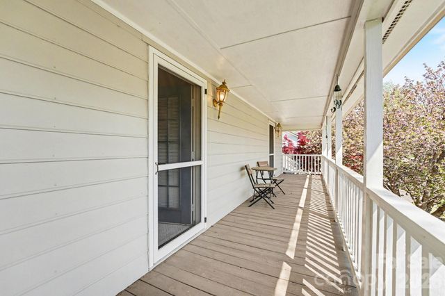 140 Eastwood Drive, Statesville, NC 28625
