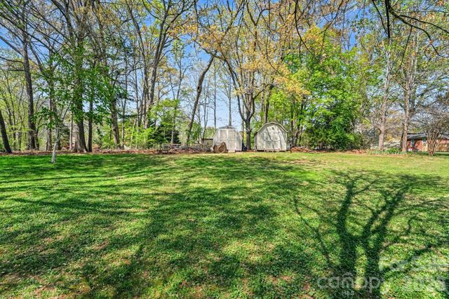 140 Eastwood Drive, Statesville, NC 28625