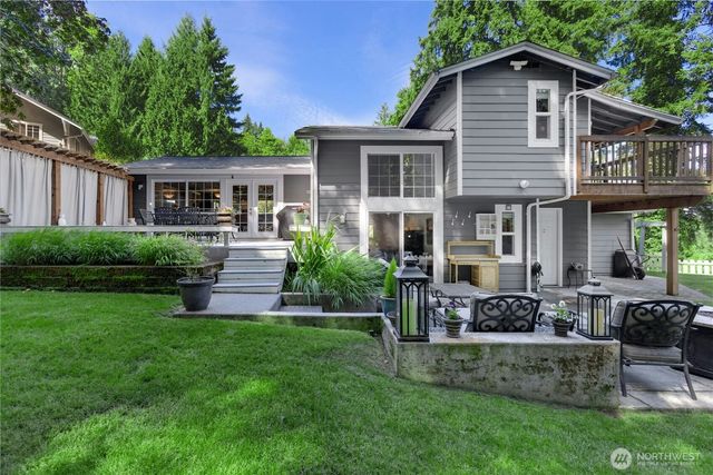 860 Valley View Place SW, Issaquah, WA 98027