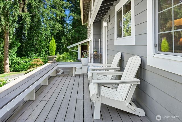 860 Valley View Place SW, Issaquah, WA 98027