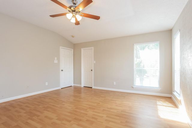 6450 Dayridge Lane, Houston, TX 77048