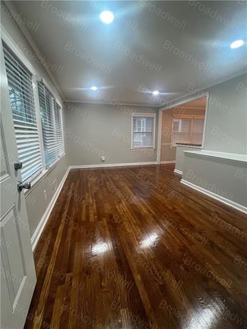 955 Byron SW Drive, Atlanta, GA 30310