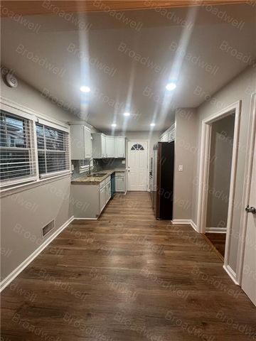 955 Byron SW Drive, Atlanta, GA 30310