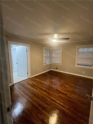 955 Byron SW Drive, Atlanta, GA 30310