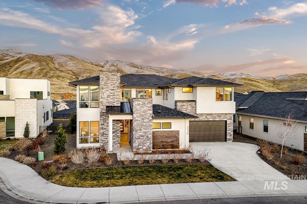 6173 E Prominence Ct, Boise, ID 83716