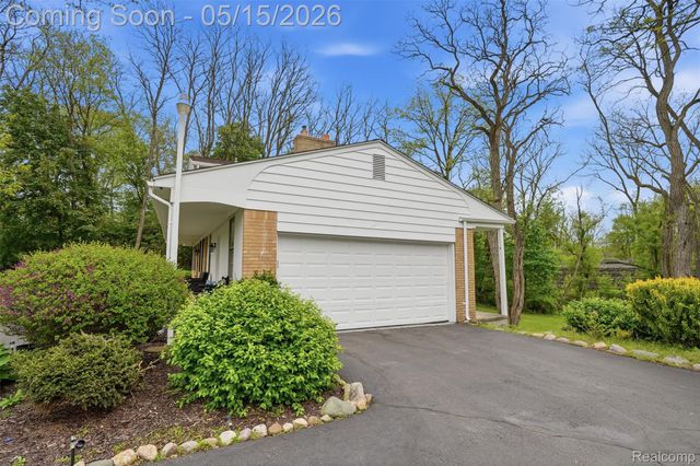 47129 Dunsany Road, Northville, MI 48167