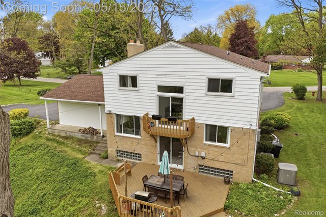 47129 Dunsany Road, Northville, MI 48167