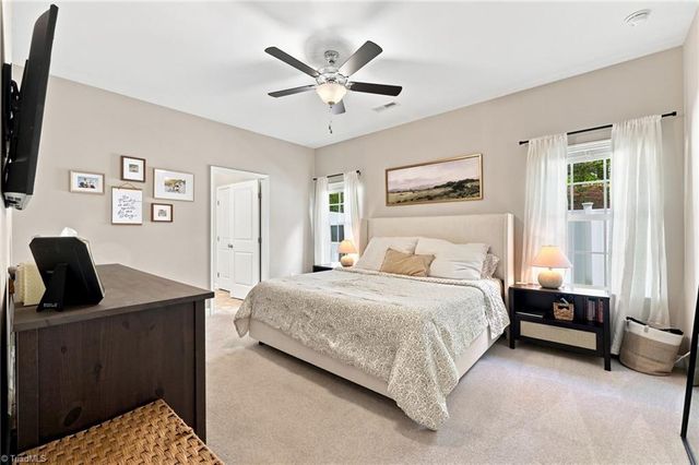 219 Hawks Nest Circle, Clemmons, NC 27012