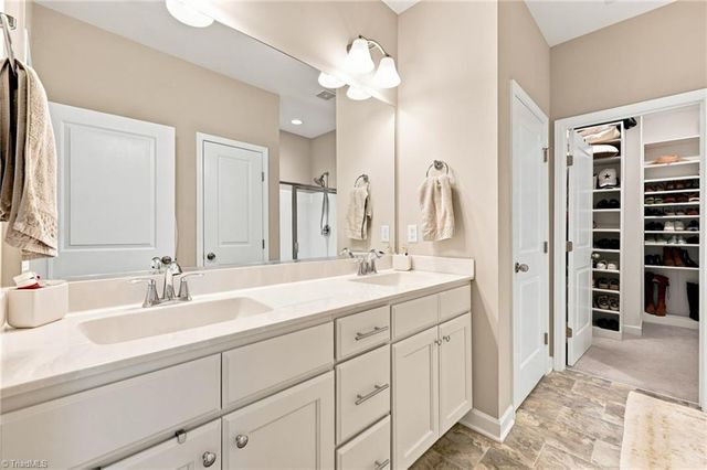 219 Hawks Nest Circle, Clemmons, NC 27012