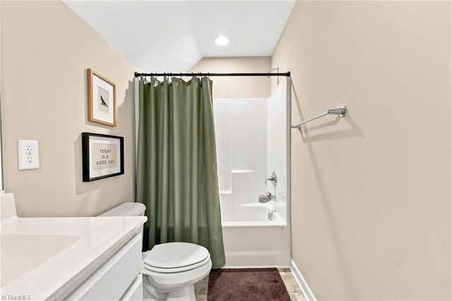 219 Hawks Nest Circle, Clemmons, NC 27012