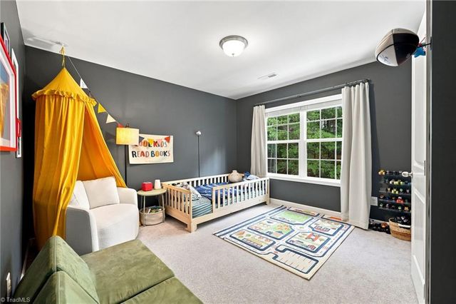 219 Hawks Nest Circle, Clemmons, NC 27012