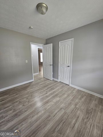 7 Chelsea Lane, Grantville, GA 30220