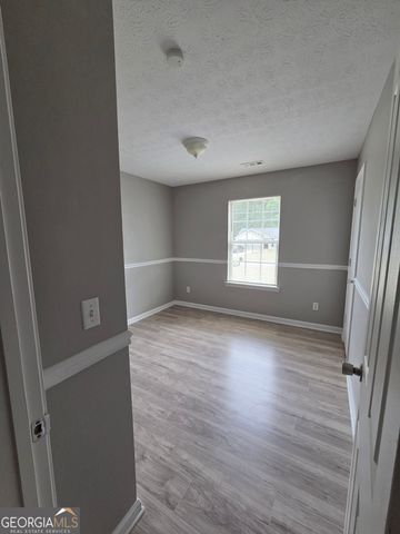 7 Chelsea Lane, Grantville, GA 30220