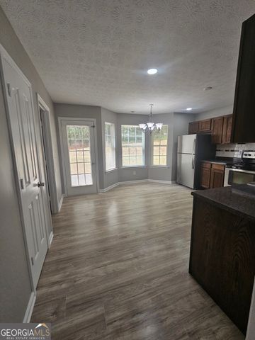 7 Chelsea Lane, Grantville, GA 30220