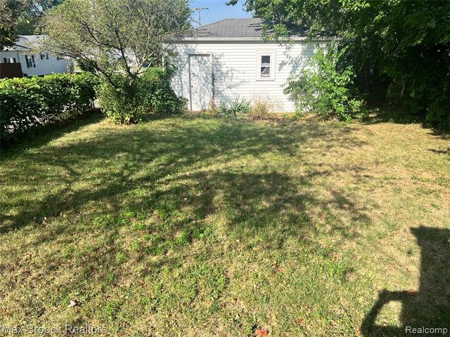 27803 Dartmouth Street, Madison Heights, MI 48071