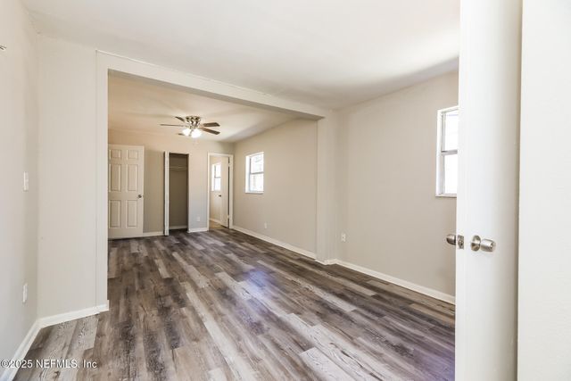 7519 WHEAT Road, Jacksonville, FL 32244