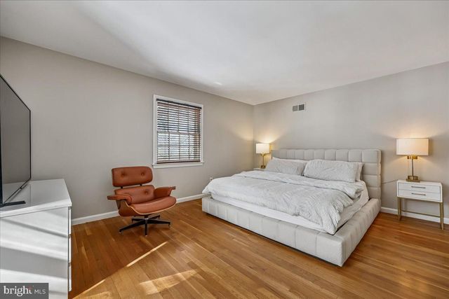 13120 BRANDON WAY RD, Gaithersburg, MD 20878