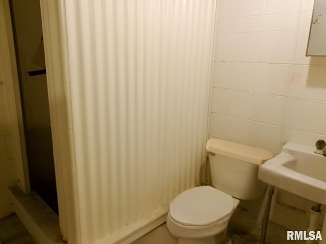 1300 JEFFERSON Street, Pekin, IL 61554