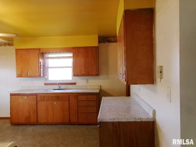 1300 JEFFERSON Street, Pekin, IL 61554