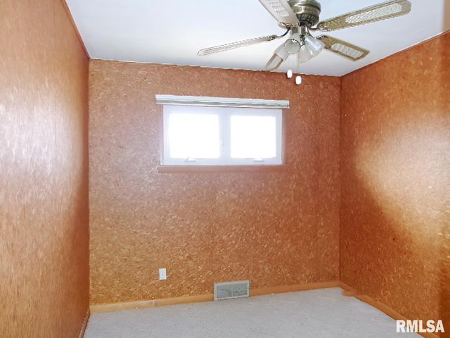 1300 JEFFERSON Street, Pekin, IL 61554