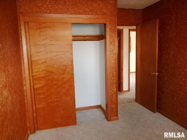 1300 JEFFERSON Street, Pekin, IL 61554