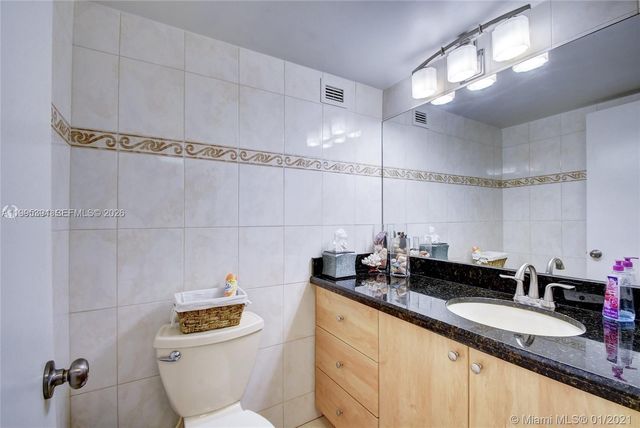 3800 S Ocean Dr 902, Hollywood, FL 33019