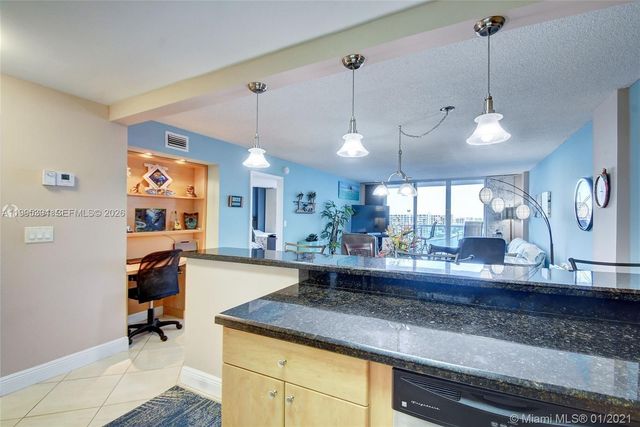 3800 S Ocean Dr 902, Hollywood, FL 33019