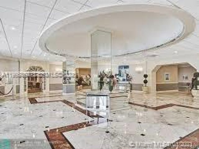 3800 S Ocean Dr 902, Hollywood, FL 33019