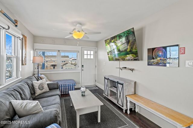 307 Sampson Avenue, Seaside Heights, NJ 08751