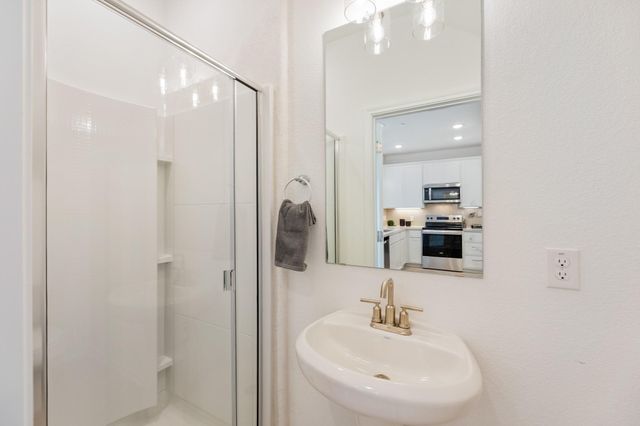 108 Tesla CIR, Round Rock, TX 78681