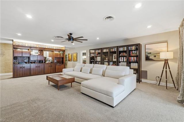 526 Butterworth ST, Norfolk, VA 23505