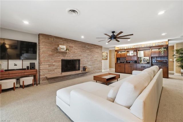 526 Butterworth ST, Norfolk, VA 23505