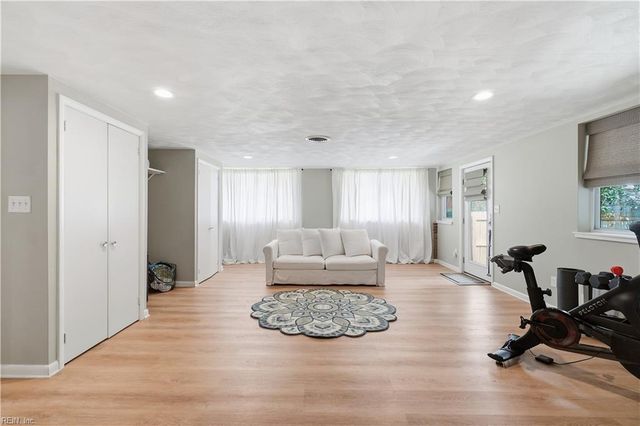 526 Butterworth ST, Norfolk, VA 23505