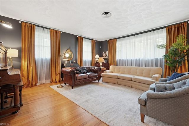 526 Butterworth ST, Norfolk, VA 23505