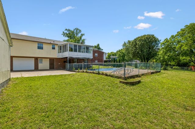 3308 Shakertown Ct, Antioch, TN 37013