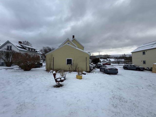 203 Lincoln Avenue, Rutland City, VT 05701