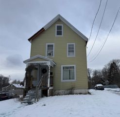 203 Lincoln Avenue, Rutland City, VT 05701