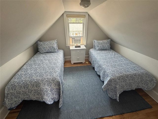 111 Cedar Avenue, Portsmouth, RI 02871