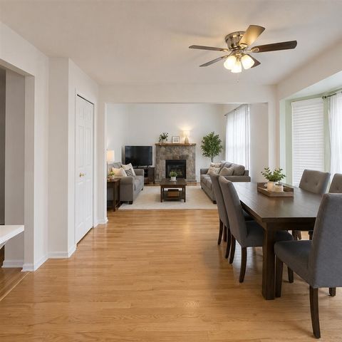 4953 S Ridgeside Circle, Ann Arbor, MI 48105