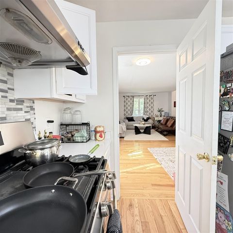 4953 S Ridgeside Circle, Ann Arbor, MI 48105