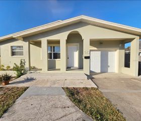 513 86TH AVENUE N, St Petersburg, FL 33702
