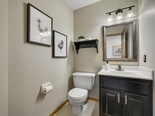 2910 Desoto Street, Little Canada, MN 55117