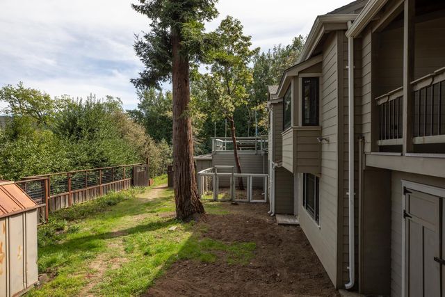244 Bonita Road, Portola Valley, CA 94028
