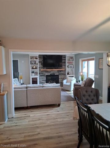 6807 Big Trail Road, Holly, MI 48442